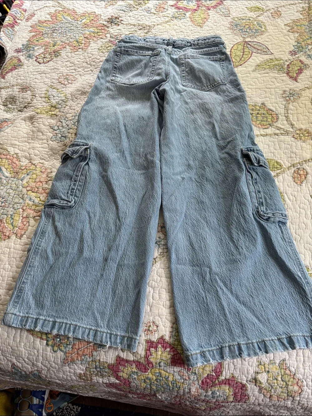 Light Wash Kids Cargo Jeans with Utility Pockets
